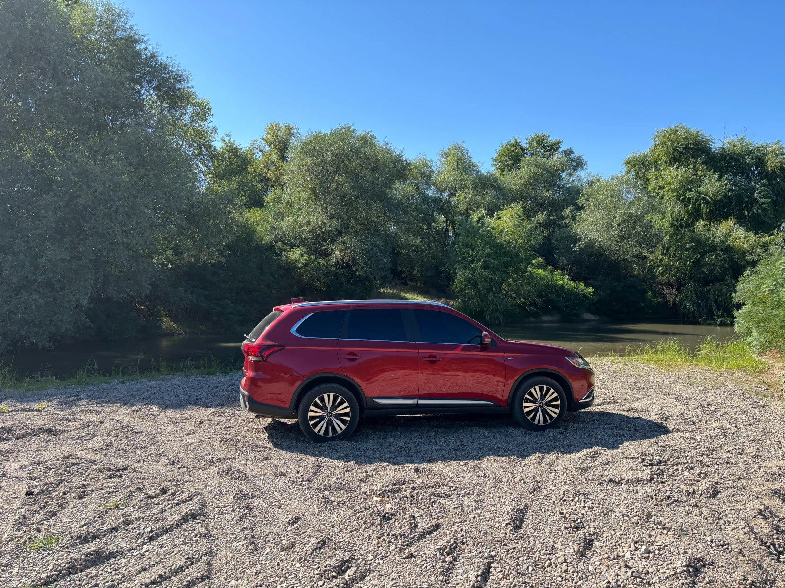 Mitsubishi Outlander 3.0 GT, снимка 10 - Автомобили и джипове - 55693878