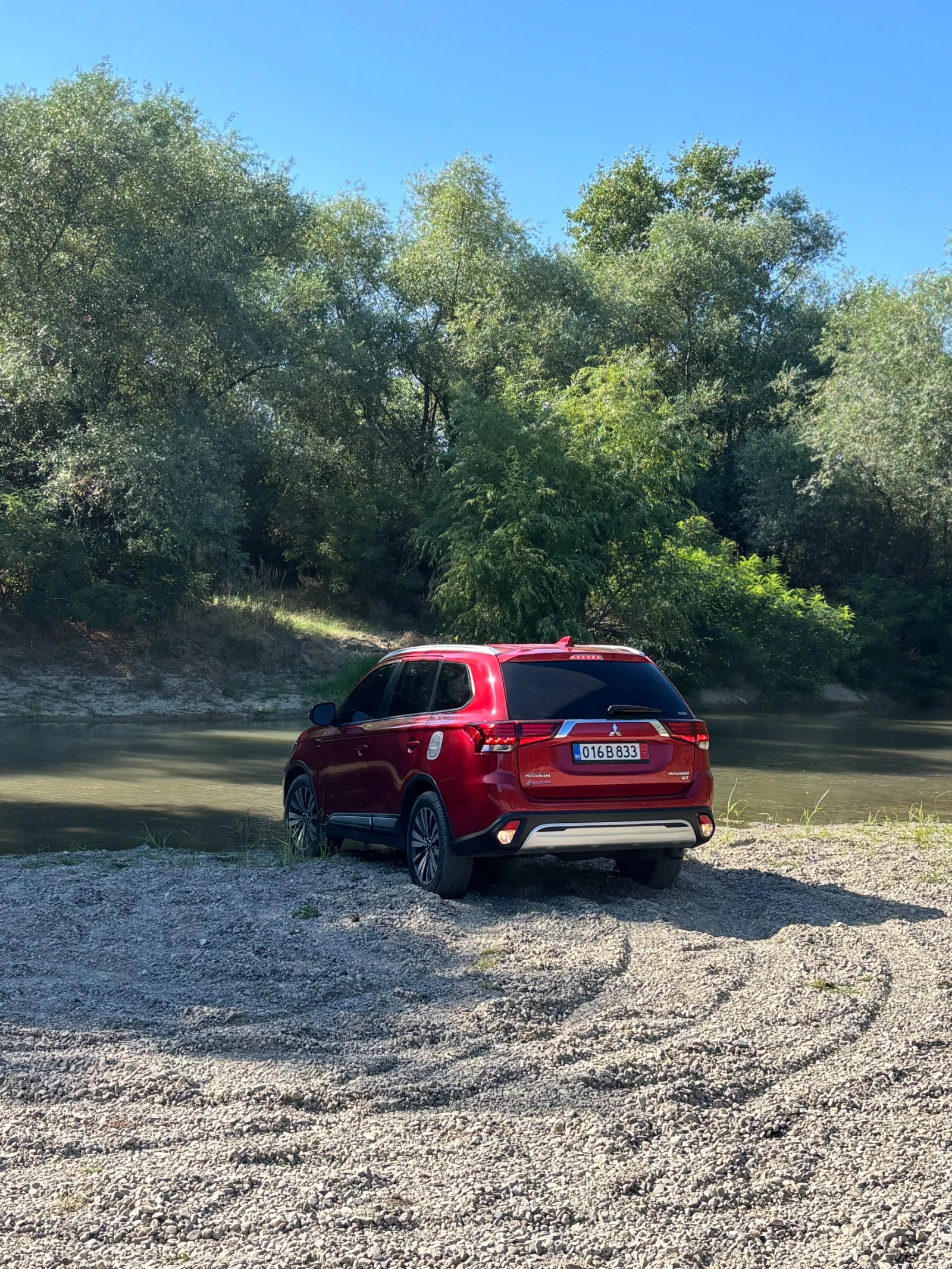 Mitsubishi Outlander 3.0 GT, снимка 11 - Автомобили и джипове - 55693878