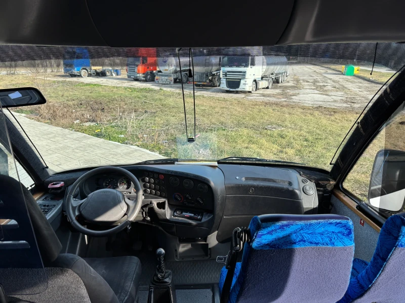 Iveco Daily, снимка 6 - Бусове и автобуси - 49471796