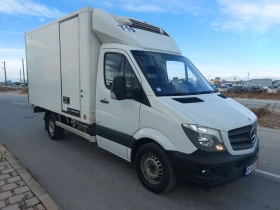 Mercedes-Benz 316 Sprinter 319, ориг. Боя и КМ, 3 помещения, двутемп, снимка 3