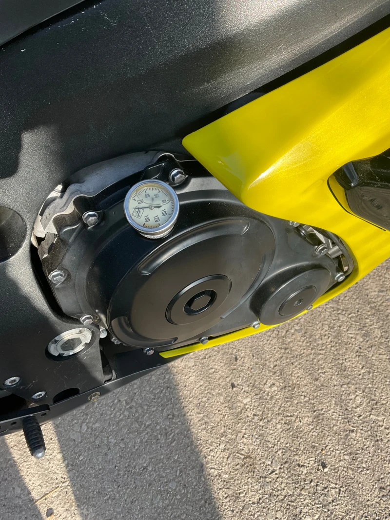 Suzuki Gsxr 750, снимка 4 - Мотоциклети и мототехника - 52804450