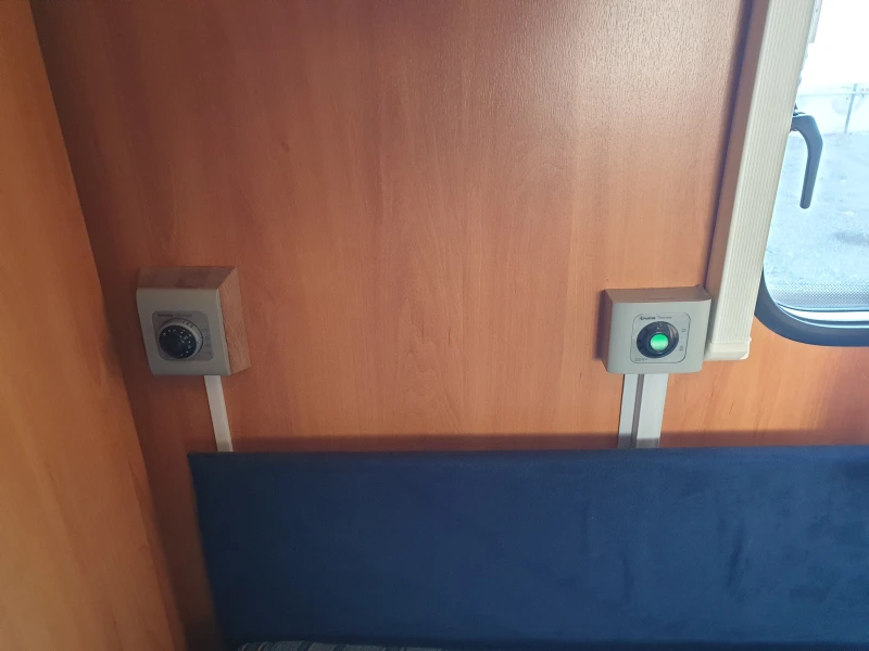 Каравана Wilk S - 4 , 530, снимка 16 - Каравани и кемпери - 52950741