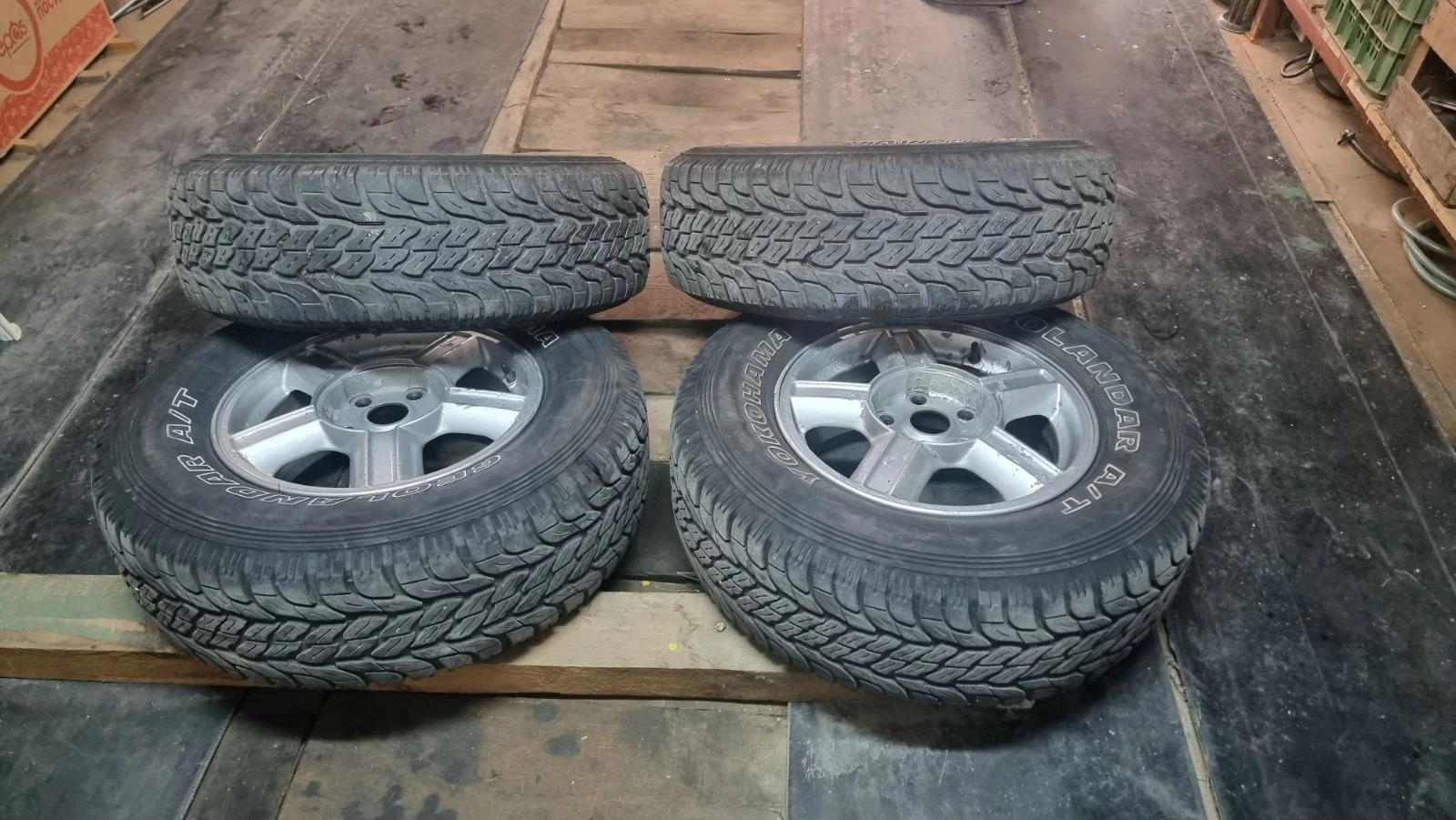 Гуми с джанти Yokohama 225/70R15, снимка 3 - Гуми и джанти - 54115086