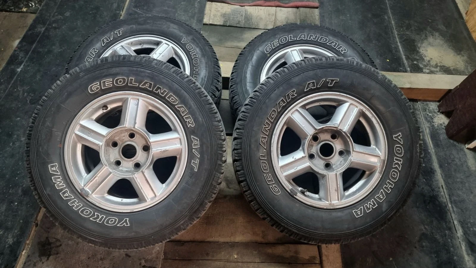 Гуми с джанти Yokohama 225/70R15