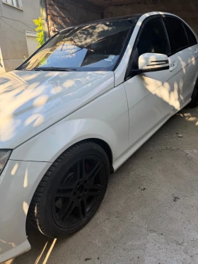 Mercedes-Benz C 320, снимка 3