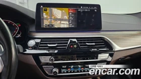 BMW 530 i xDrive M| HARMAN K| 360| DIST| HUD| PANO| ОБДУХ, снимка 10
