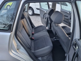 VW Polo 1.2 Бензин 55кс. Климатроник, снимка 11 - Автомобили и джипове - 43216120