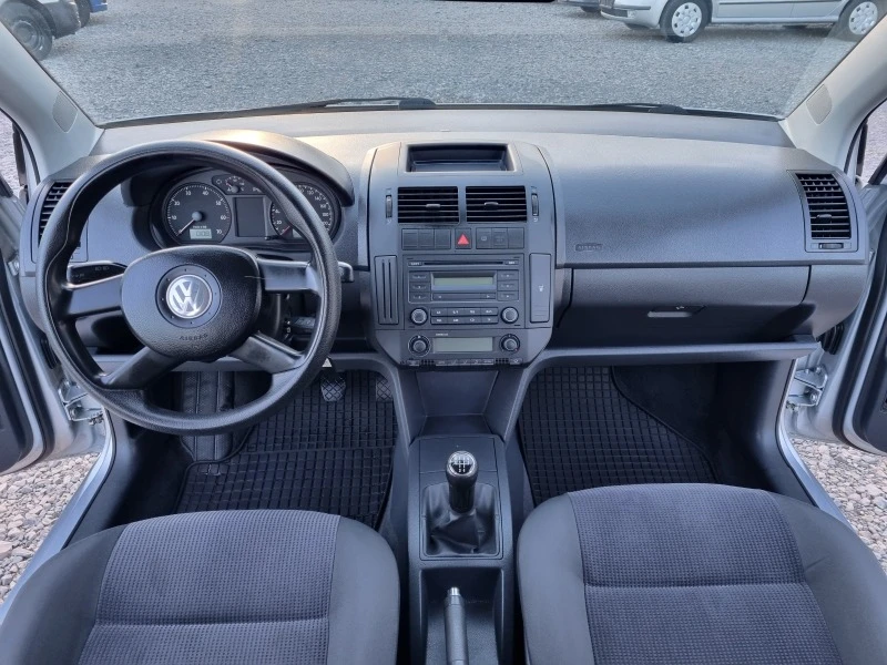 VW Polo 1.2 Бензин 55кс. Климатроник, снимка 16 - Автомобили и джипове - 43216120