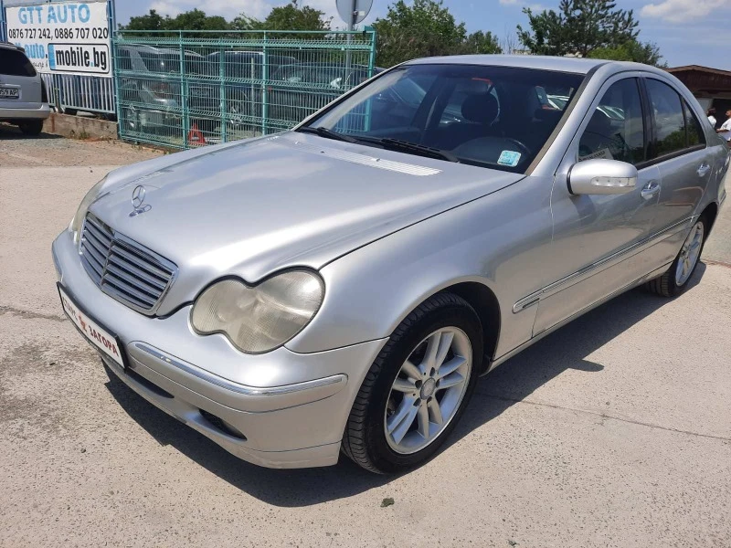 Mercedes-Benz C 220 2, 2 CDI, снимка 13 - Автомобили и джипове - 46201321