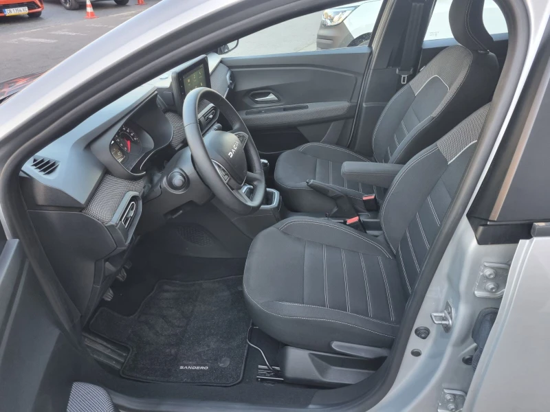 Dacia Sandero 1.0 Tce 68, снимка 12 - Автомобили и джипове - 46908686