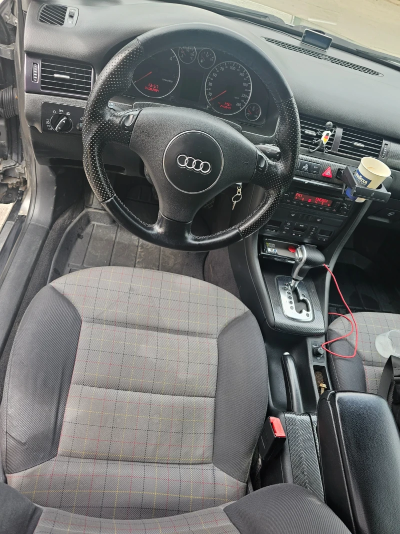 Audi A6 Allroad 2.5TDI Quattro, снимка 4 - Автомобили и джипове - 47543821