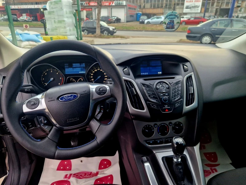 Ford Focus 1.6, снимка 9 - Автомобили и джипове - 48537693