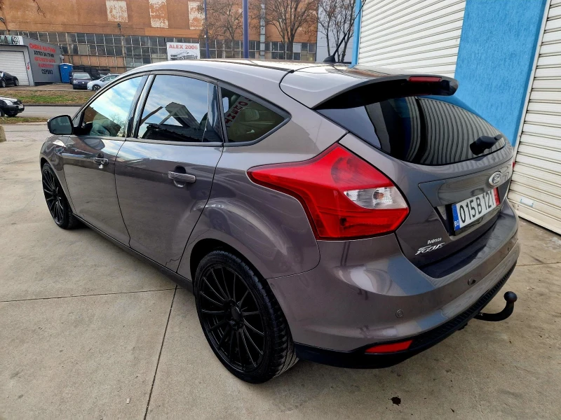 Ford Focus 1.6, снимка 4 - Автомобили и джипове - 48537693