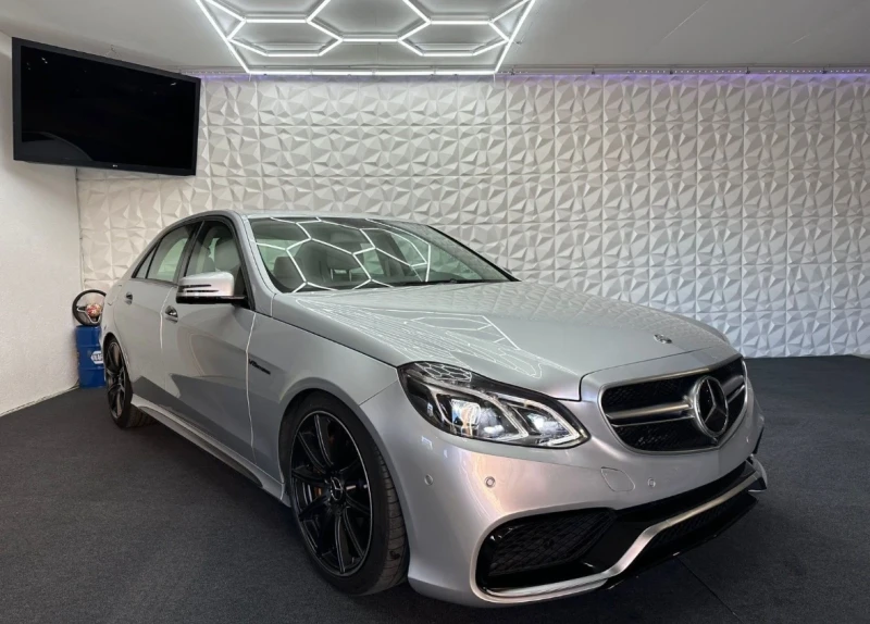 Mercedes-Benz E 63 AMG Топ състояние , снимка 1 - Автомобили и джипове - 48935271