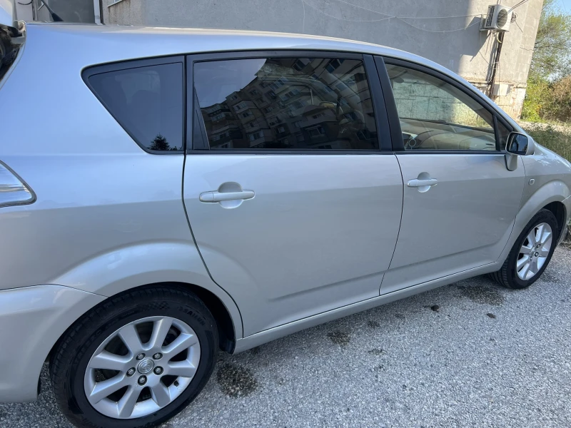 Toyota Corolla verso 1.8 VVT-i, снимка 4 - Автомобили и джипове - 52262359