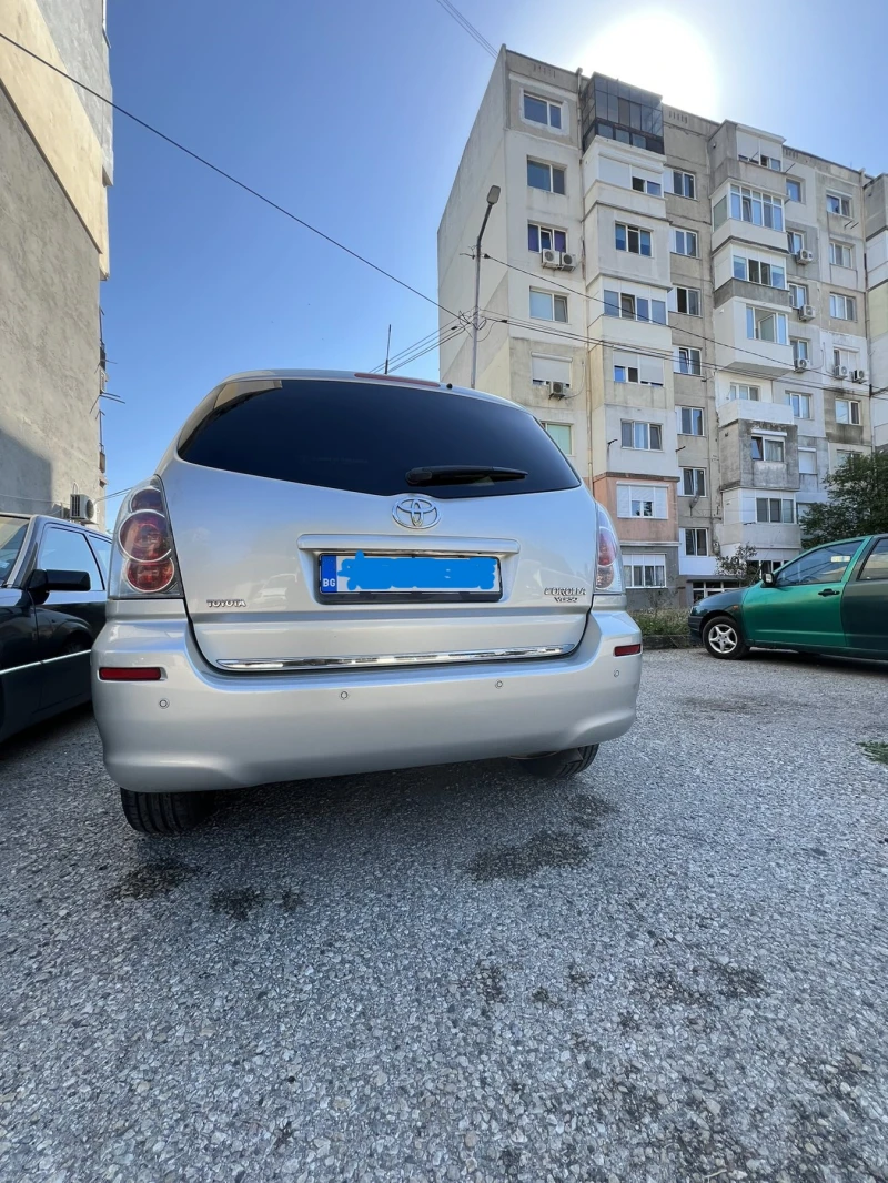 Toyota Corolla verso 1.8 VVT-i, снимка 7 - Автомобили и джипове - 52262359