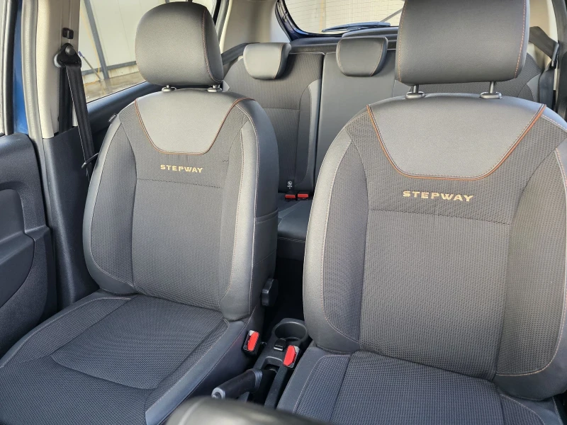 Dacia Sandero STEPWAY 1.5dci, снимка 13 - Автомобили и джипове - 51699928