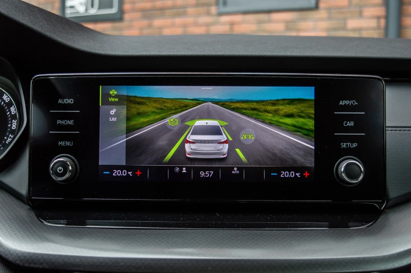 Skoda Octavia 2.0 TDI, снимка 14 - Автомобили и джипове - 52480305