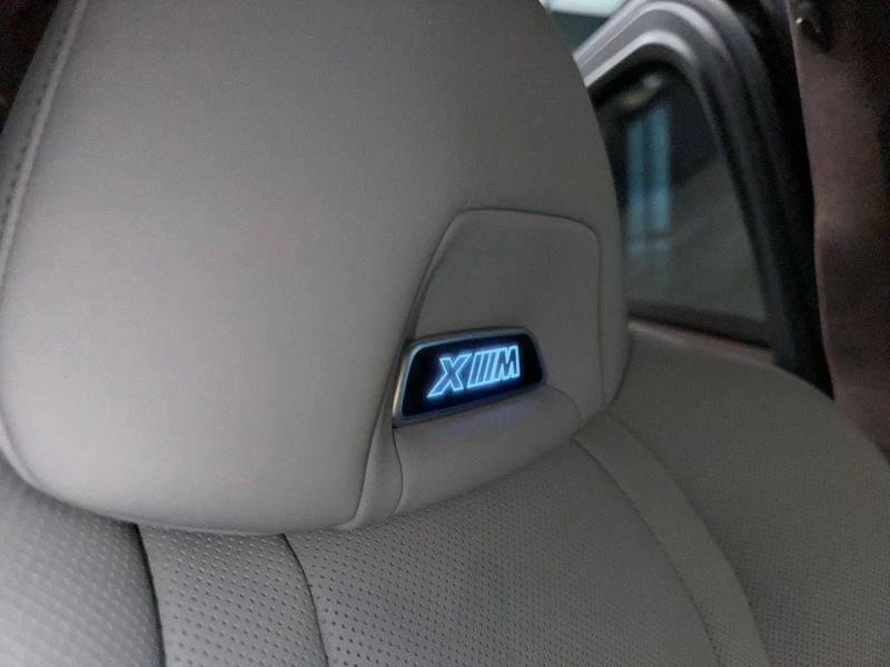 BMW XM, снимка 16 - Автомобили и джипове - 52457483