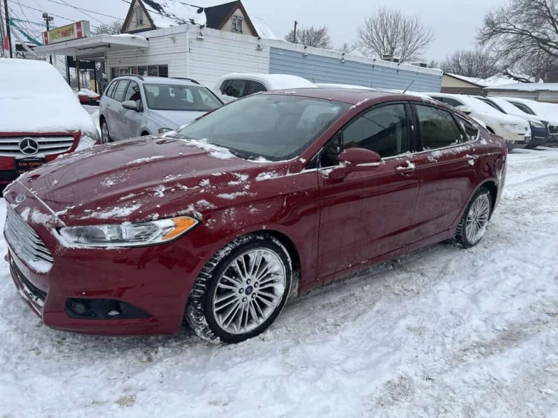 Ford Fusion * SE 4dr Front wheel Drive Sedan Automatic * CARFA, снимка 2 - Автомобили и джипове - 53527503