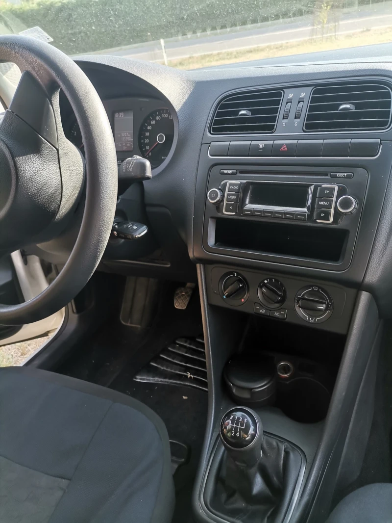 VW Polo 6R 1.2, снимка 5 - Автомобили и джипове - 53597288