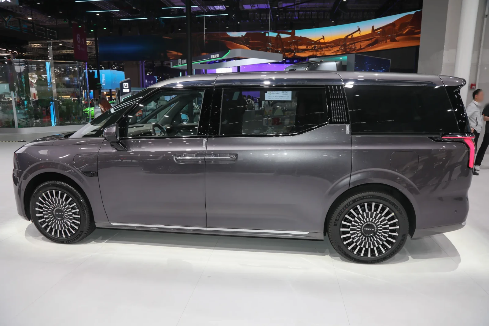 Brilliance FSV ZEEKR 009 | Mobile.bg � ����������� 5