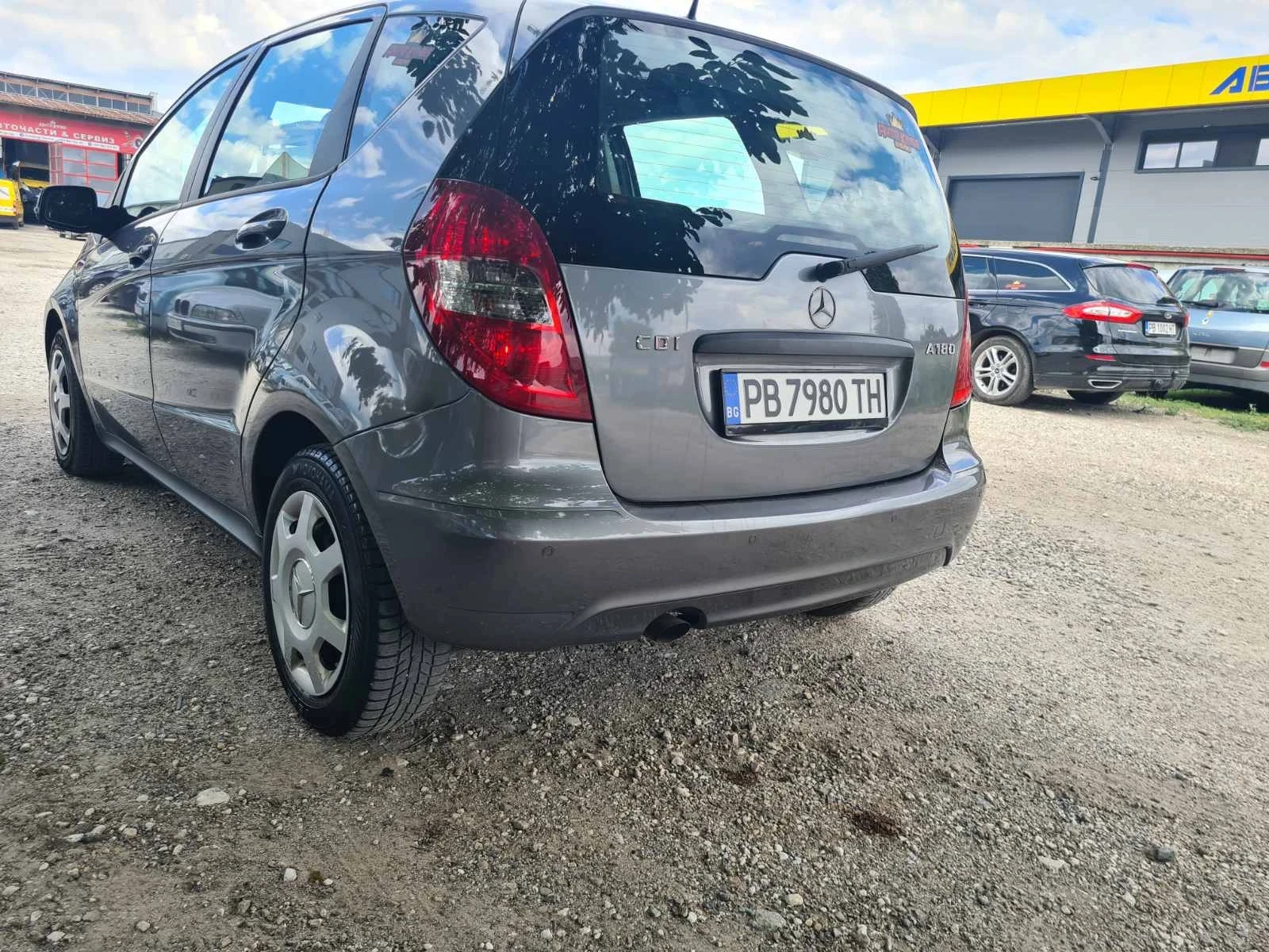 Mercedes-Benz A 180 A180 2.0D - изображение 6