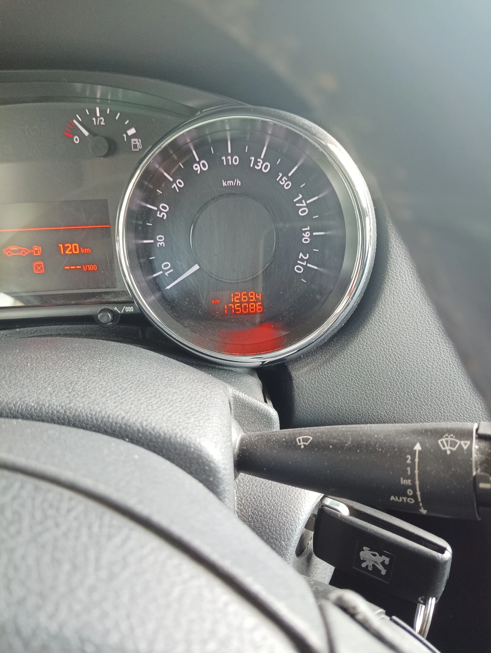 Peugeot 5008  - изображение 8