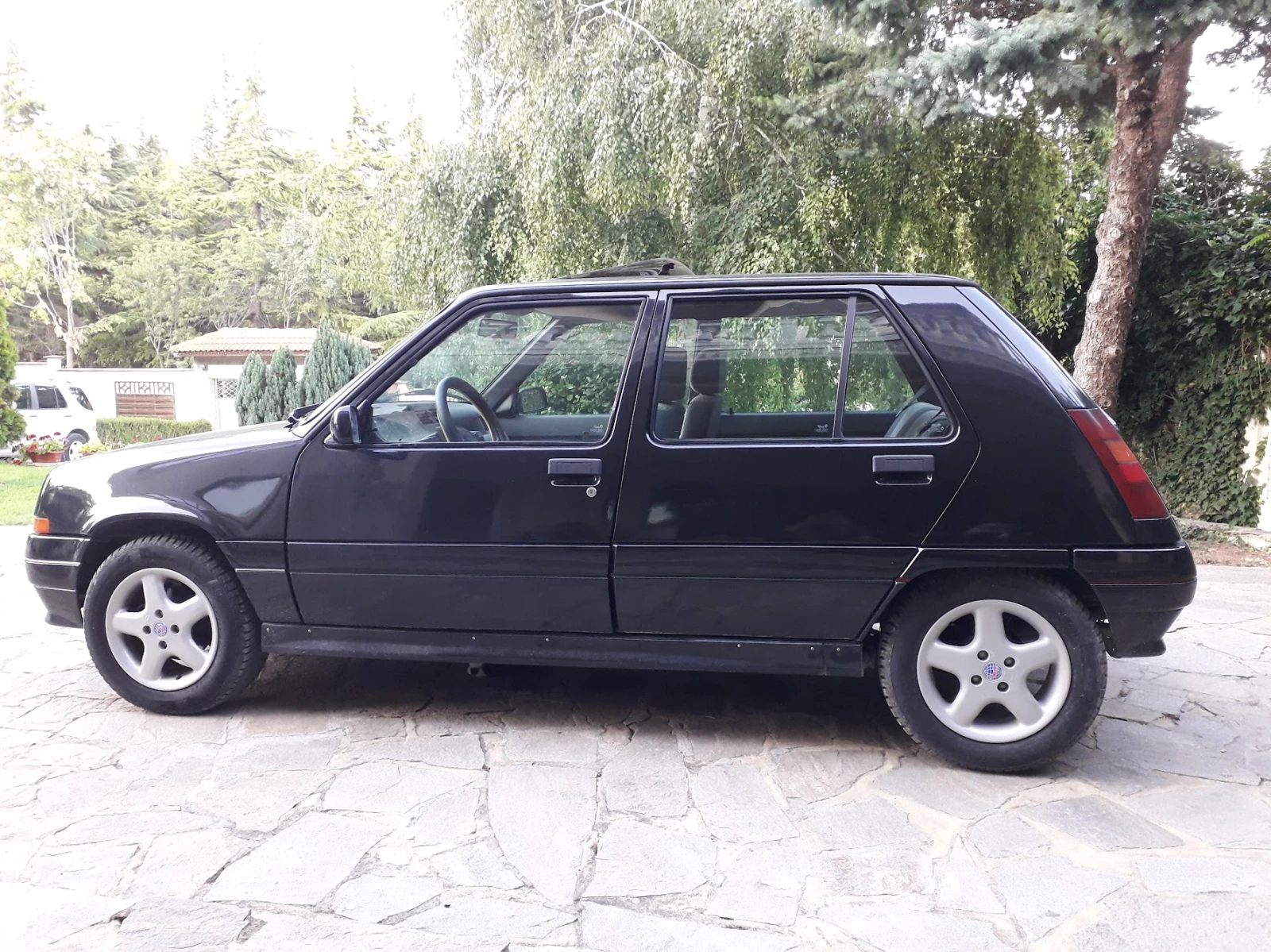 Renault 5 GTX - изображение 4