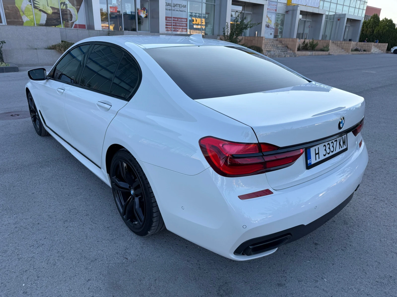BMW 750 i Xdrive M - изображение 3
