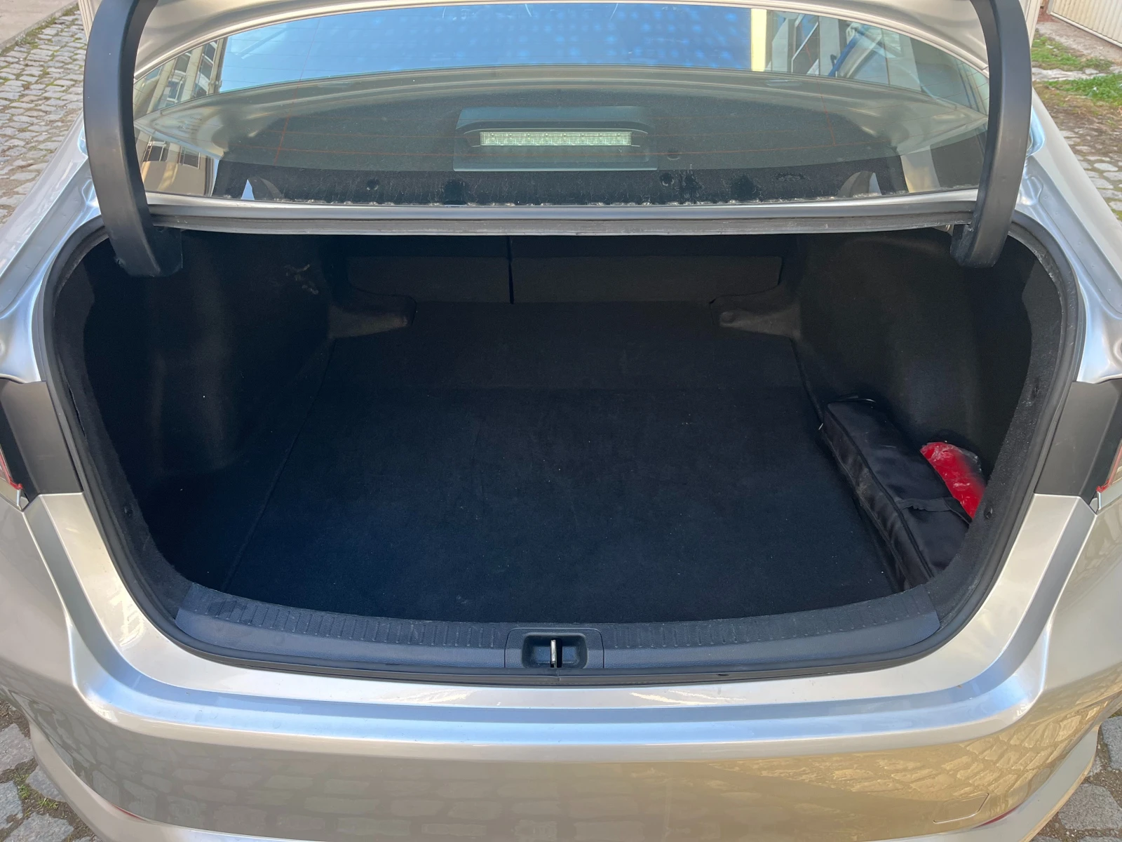 Toyota Corolla 1.8 CVT Executive Hybrid- ГАРАНЦИЯ - изображение 5