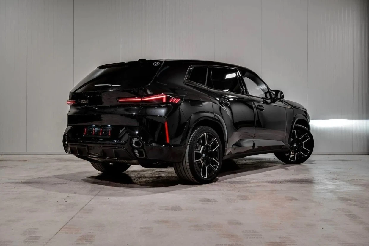 BMW XM  - изображение 6