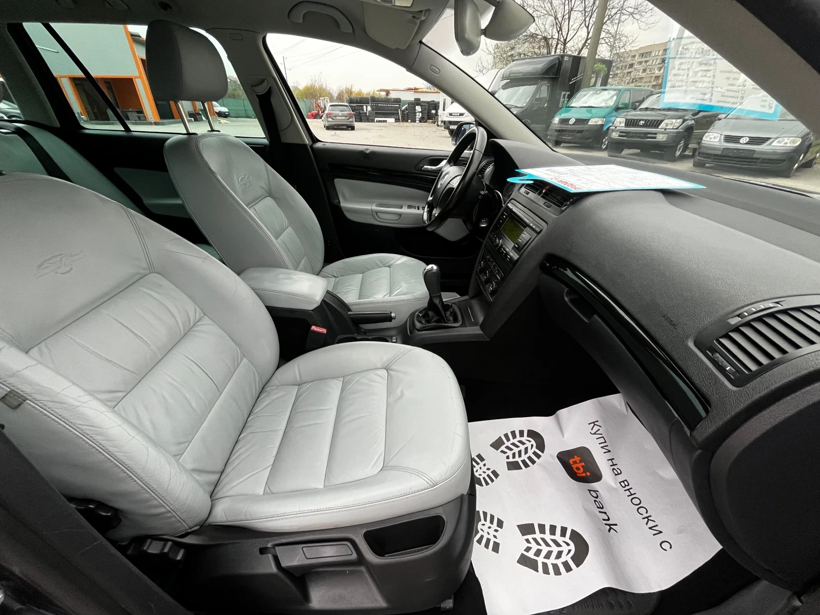 Skoda Octavia 2.0TDI BMM Laurin&Clement - изображение 3