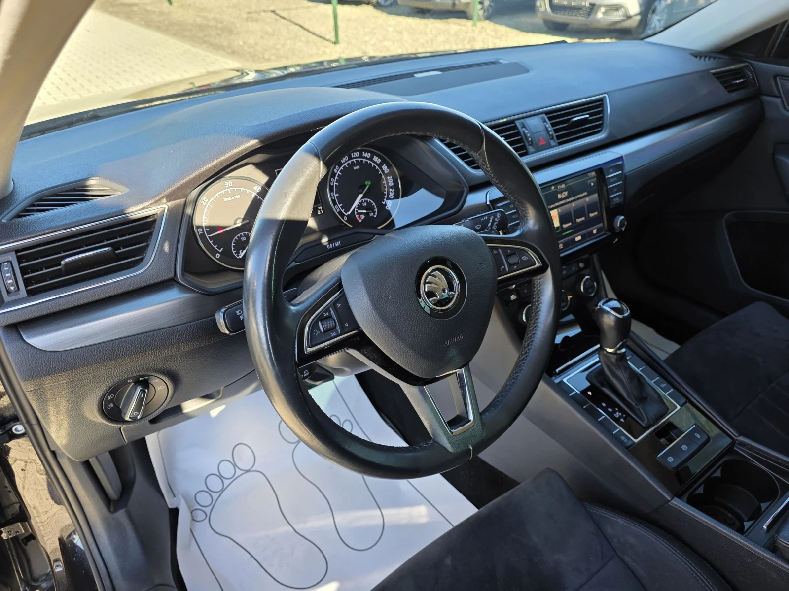 Skoda Superb 2.0TDi 150kc DSG Лизинг - изображение 10