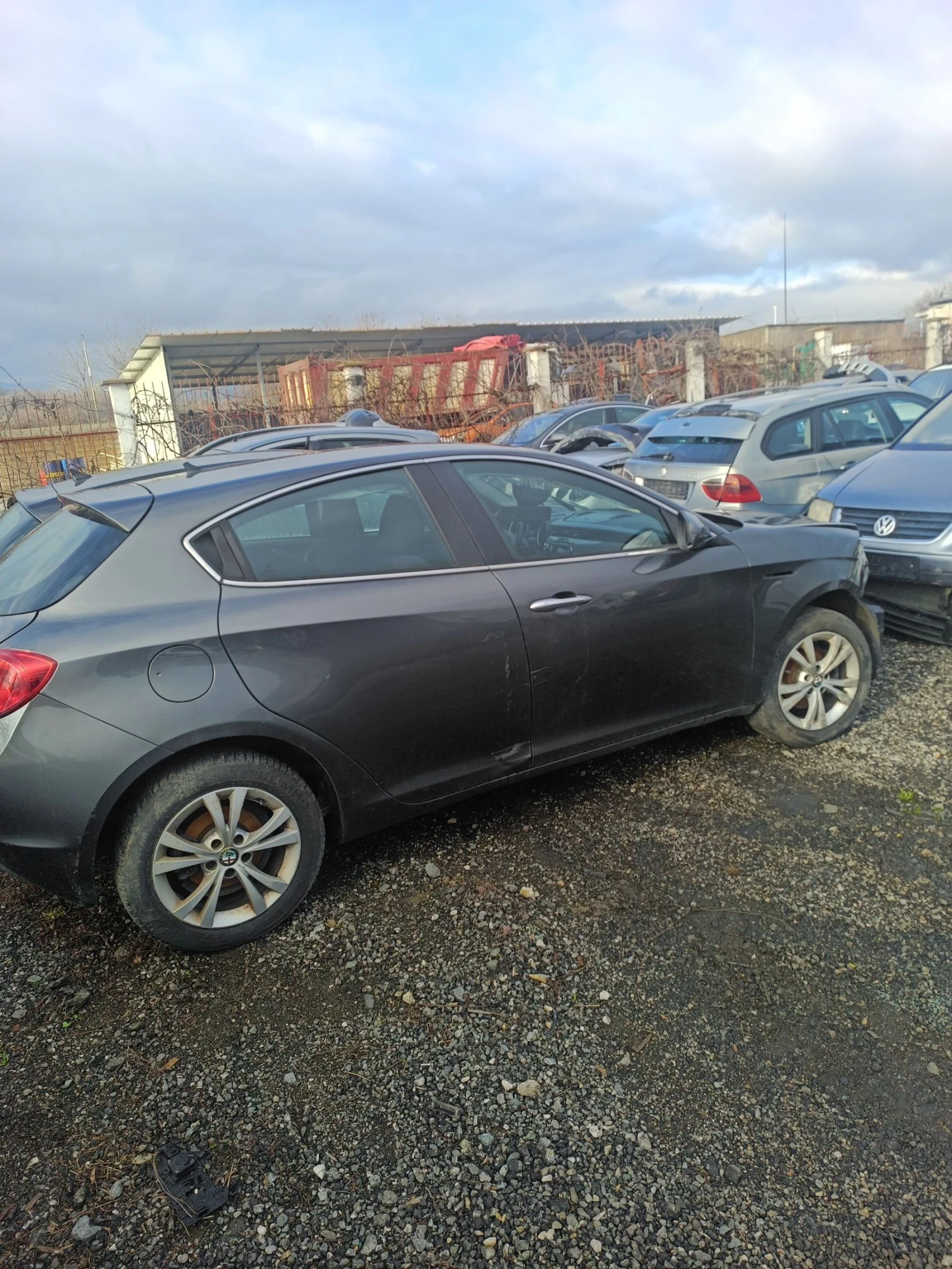 Alfa Romeo Giulietta 1.6 д - изображение 2