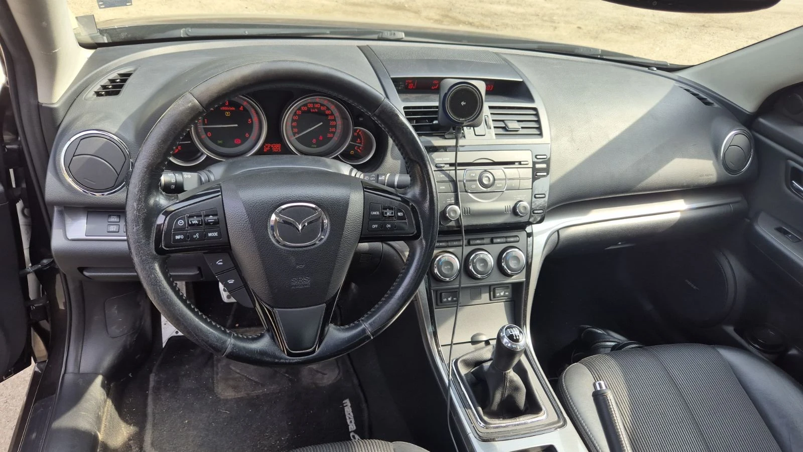 Mazda 6 2.2 MZR-CD, снимка 3 - Автомобили и джипове - 53844783