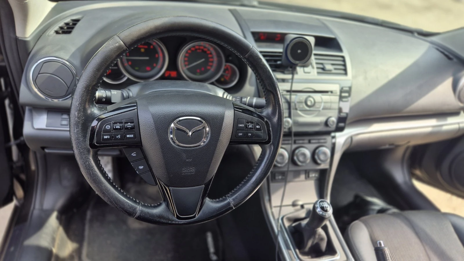 Mazda 6 2.2 MZR-CD, снимка 4 - Автомобили и джипове - 53844783