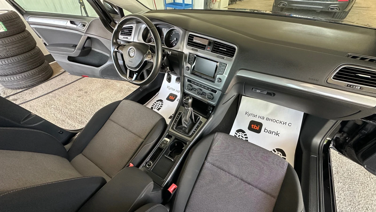 VW Golf Парктроник Подгрев  Евро 5 USB 4 Цилиндъра , снимка 14 - Автомобили и джипове - 54056621