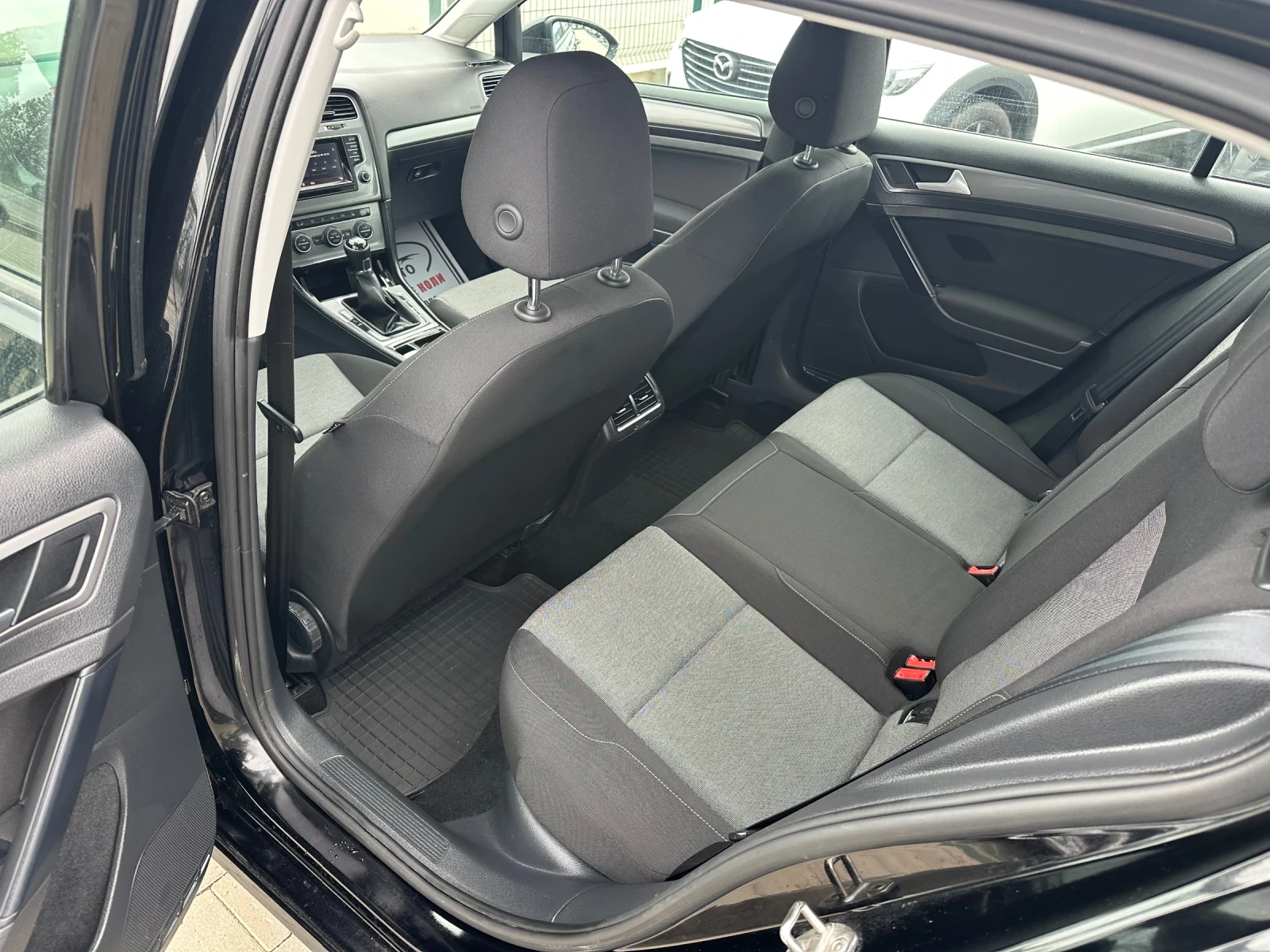 VW Golf Парктроник Подгрев  Евро 5 , снимка 10 - Автомобили и джипове - 54056621