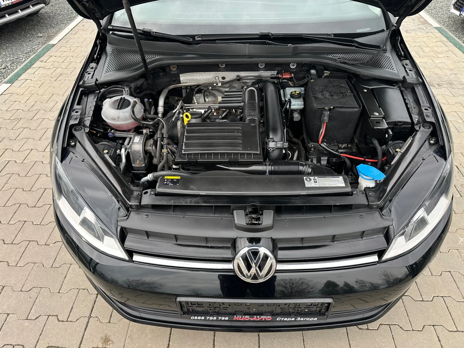 VW Golf Парктроник Подгрев  Евро 5 , снимка 15 - Автомобили и джипове - 54056621