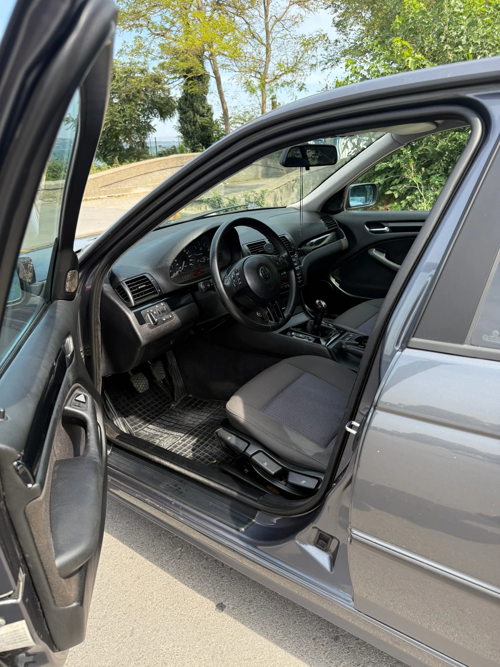 BMW 320 320D, снимка 8 - Автомобили и джипове - 54271223