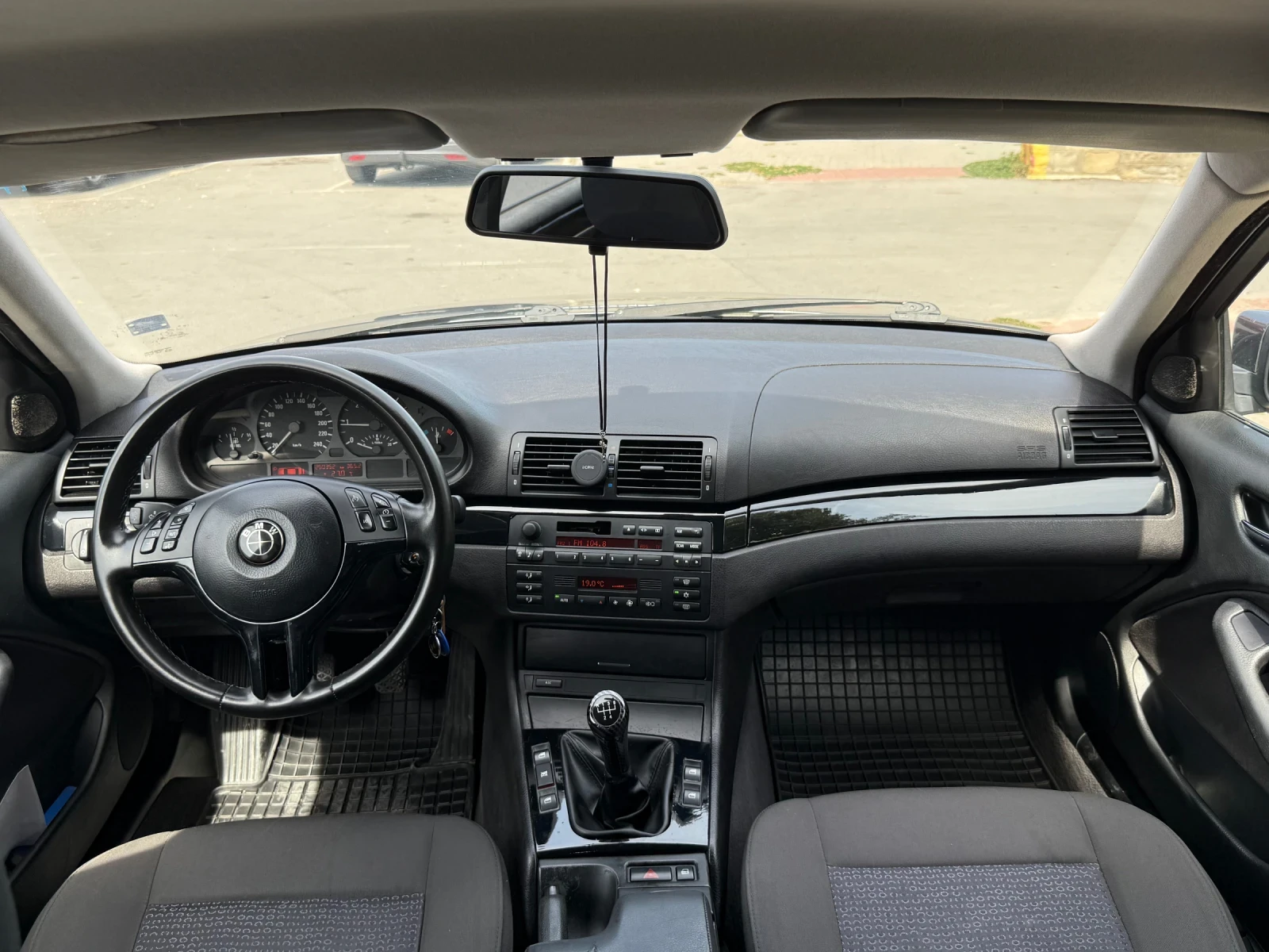 BMW 320 320D, снимка 11 - Автомобили и джипове - 54271223