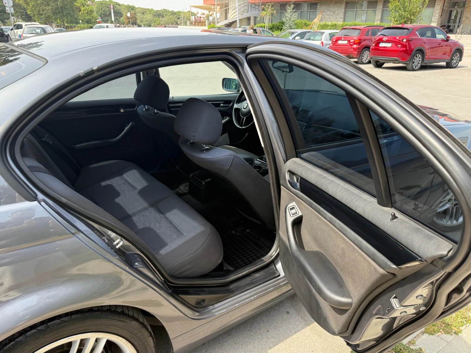 BMW 320 320D, снимка 12 - Автомобили и джипове - 54271223