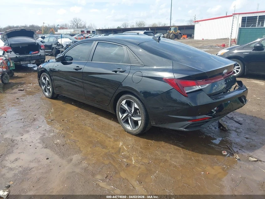 Hyundai Elantra 2.0l Sel, снимка 3 - Автомобили и джипове - 54544149