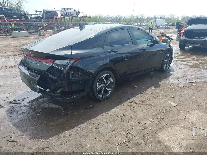 Hyundai Elantra 2.0l Sel, снимка 4 - Автомобили и джипове - 54544149