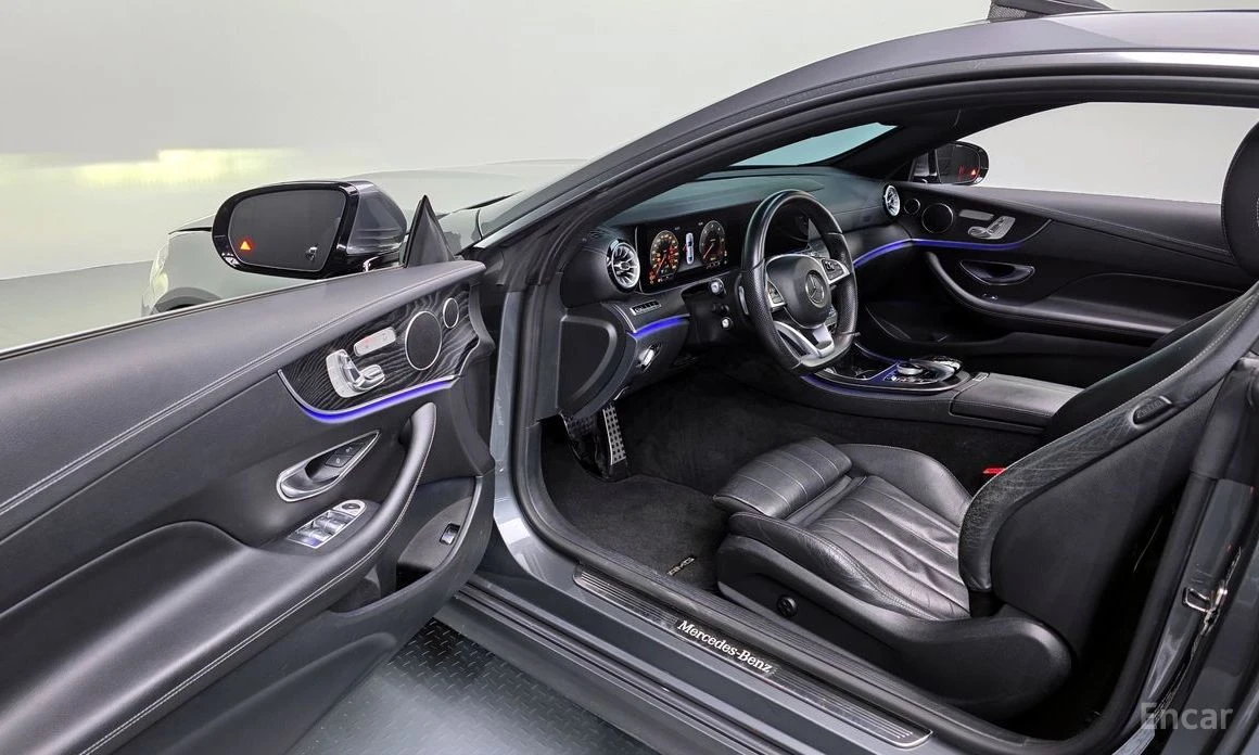 Mercedes-Benz E 220, снимка 11 - Автомобили и джипове - 54594153