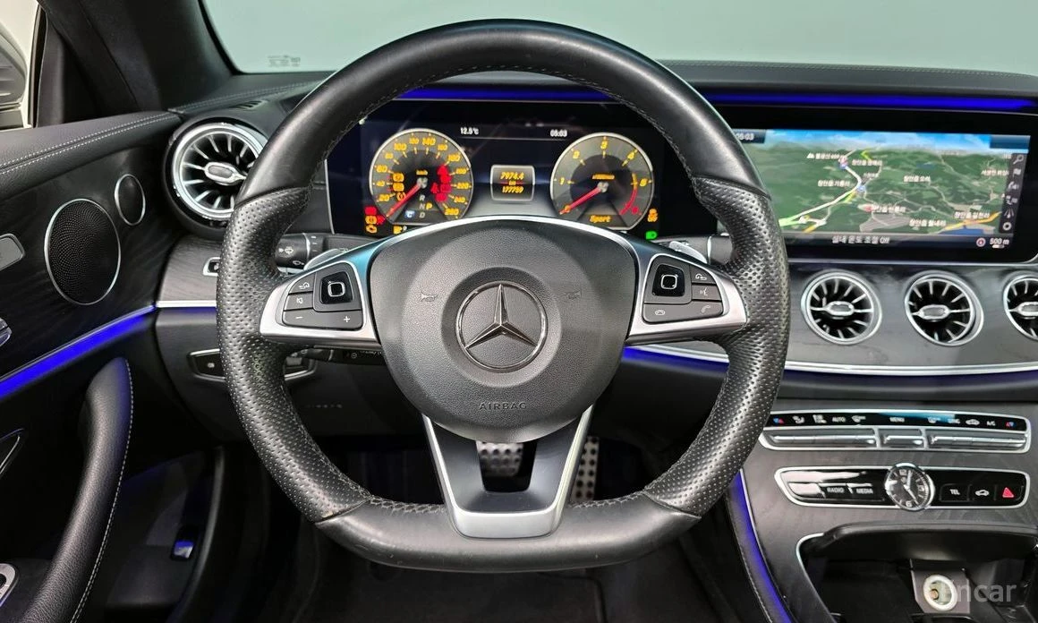 Mercedes-Benz E 220, снимка 13 - Автомобили и джипове - 54594153