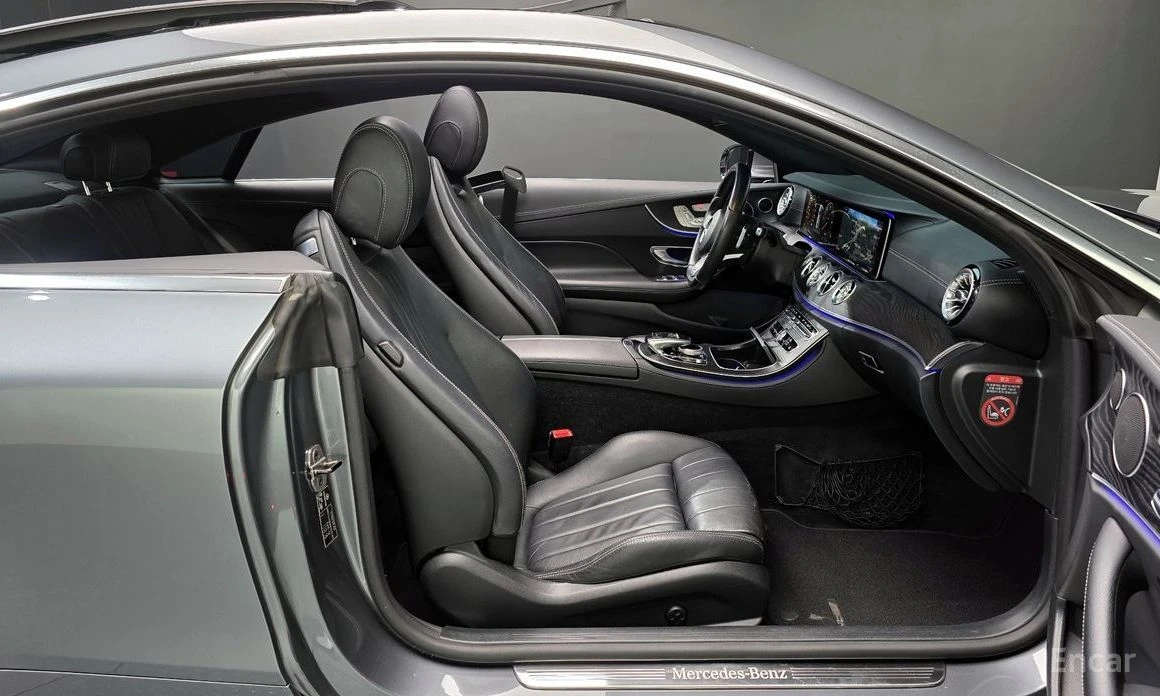 Mercedes-Benz E 220, снимка 10 - Автомобили и джипове - 54594153