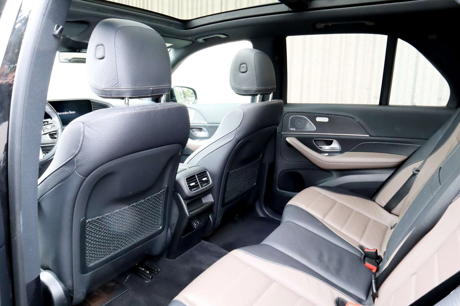 Mercedes-Benz GLE  350 | AMG | Loaded | БЕЗ ИНЦИДЕНТИ, снимка 9 - Автомобили и джипове - 54640953