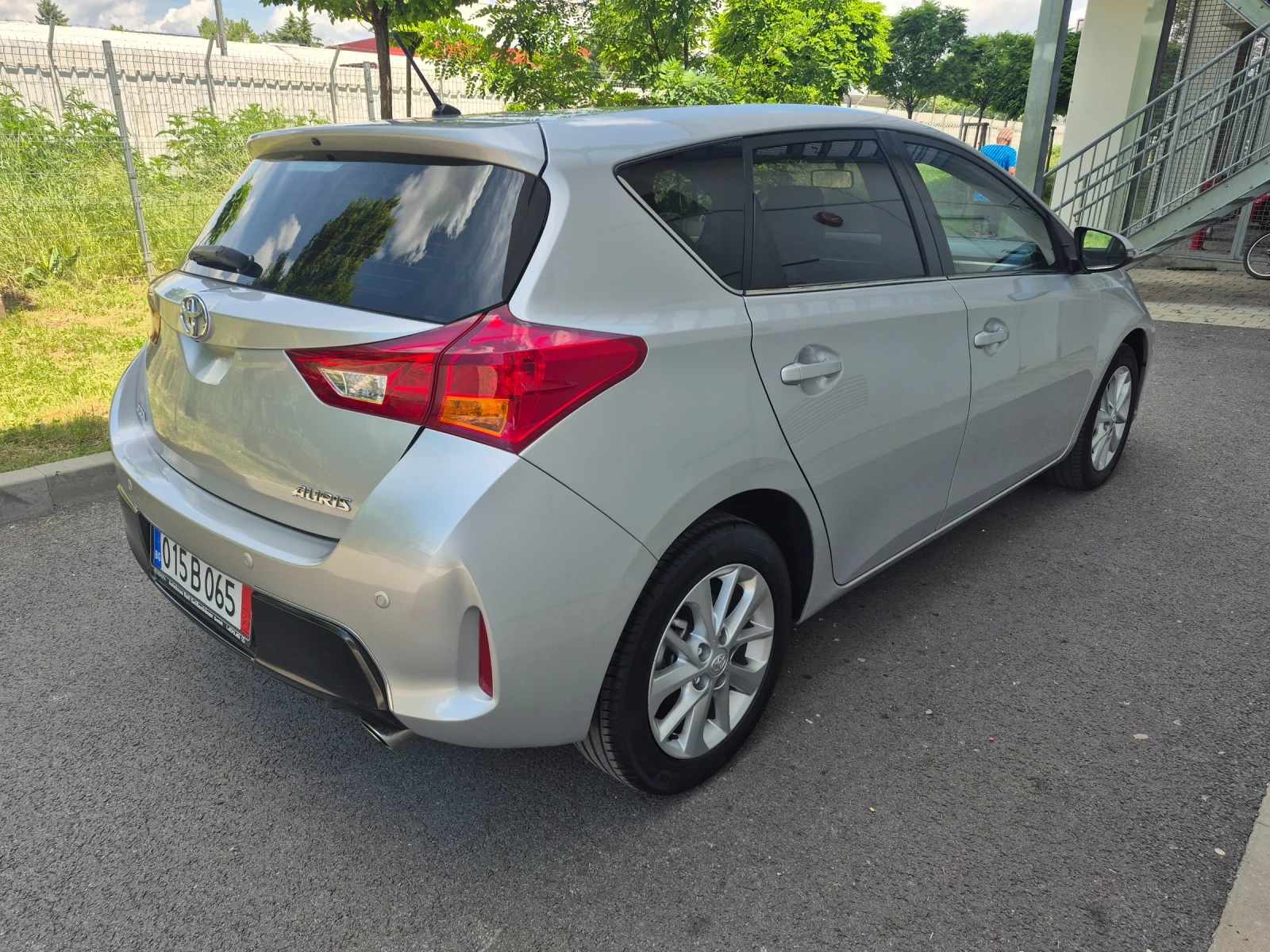 Toyota Auris !!!1.6i benzin !!!132 hp !!!, снимка 4 - Автомобили и джипове - 54824134